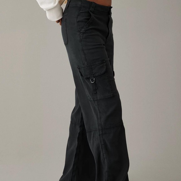 Black cargos - Picture 2 of 3